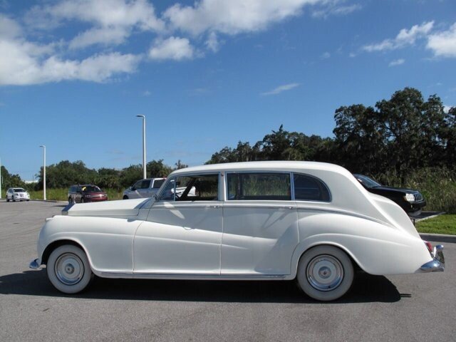 1956 rolls-royce silver wraith
