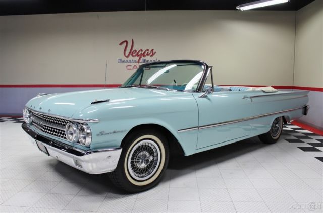 1961 ford galaxie sunliner convertible! beautiful cruiser!