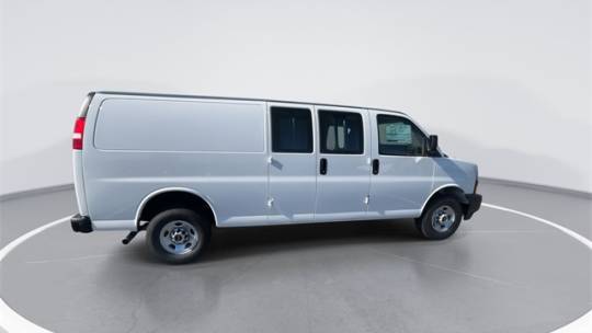 2024 GMC Savana