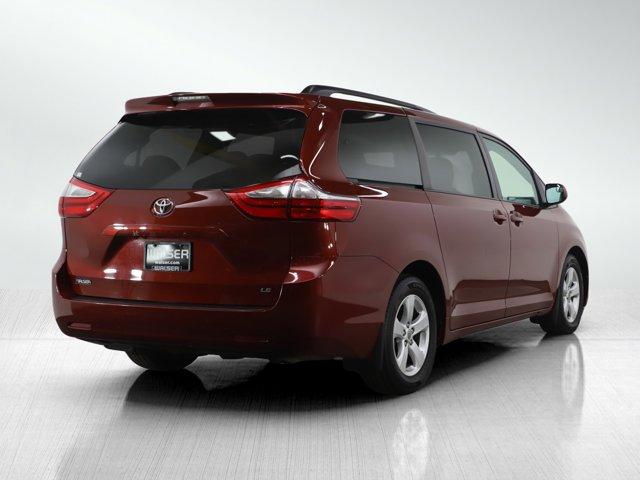 2015 toyota sienna le