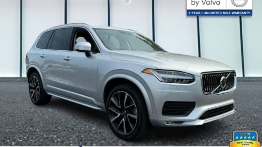 2022 volvo xc90 t6 momentum 7-passenger