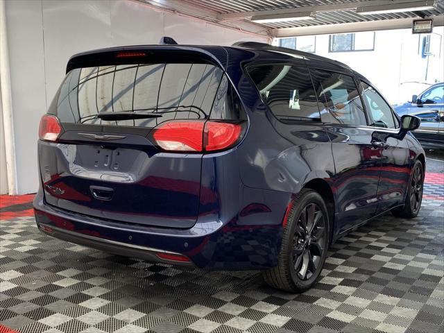 2019 chrysler pacifica touring-l plus
