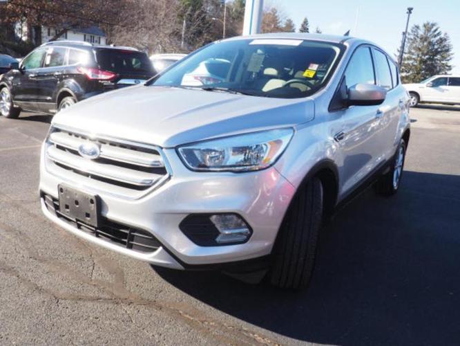 2017 ford escape se awd se 4dr suv for sale in winchester, massachusetts