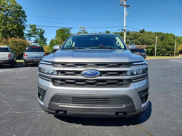 2022 ford expedition xlt