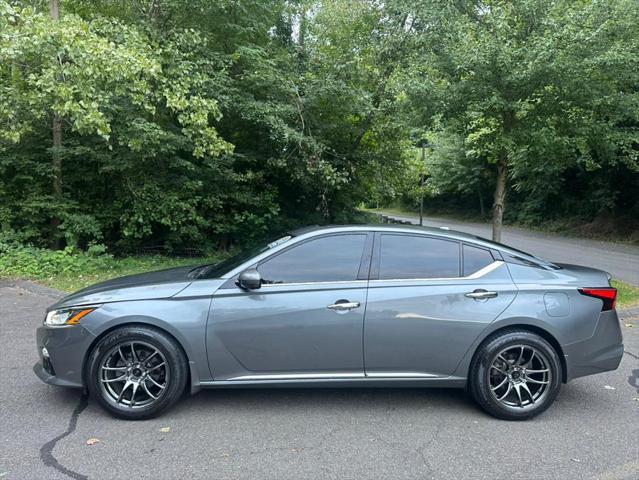 2019 nissan altima 2.5 platinum awd sedan
