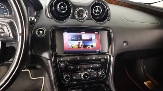 2017 Jaguar XJ