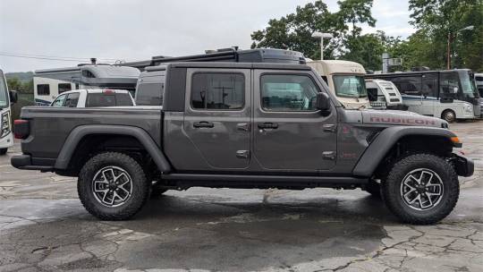 2024 Jeep Gladiator