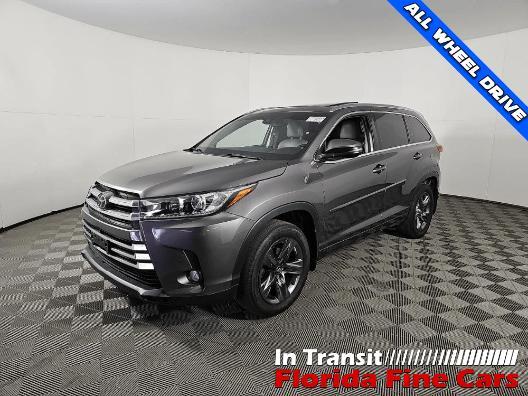 2017 toyota highlander limited