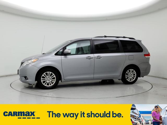 2013 toyota sienna xle