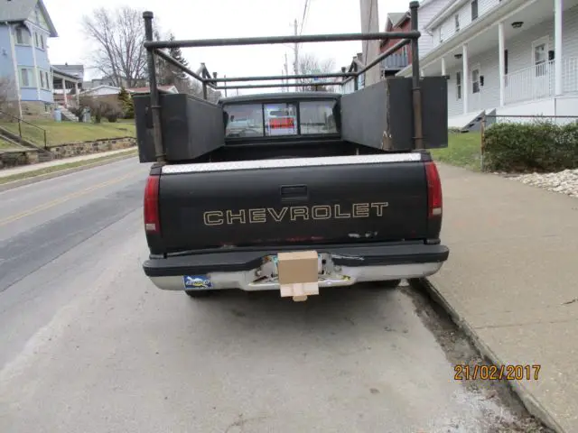 1989 chevy c2500 long bed pick up truck 153,400 miles