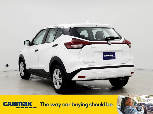 2022 nissan kicks s