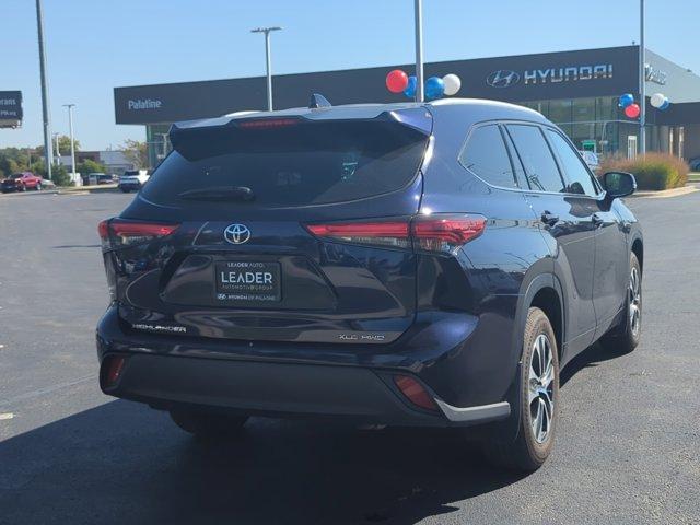 2022 toyota highlander xle
