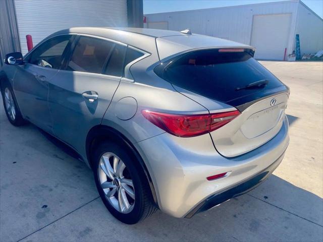 2017 infiniti qx30 luxury