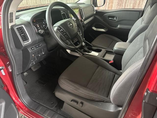 2022 nissan frontier sv