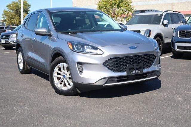 2021 ford escape se