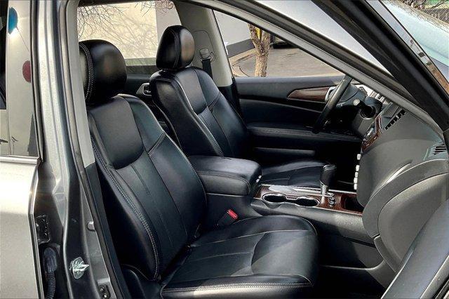 2020 nissan pathfinder platinum 2wd