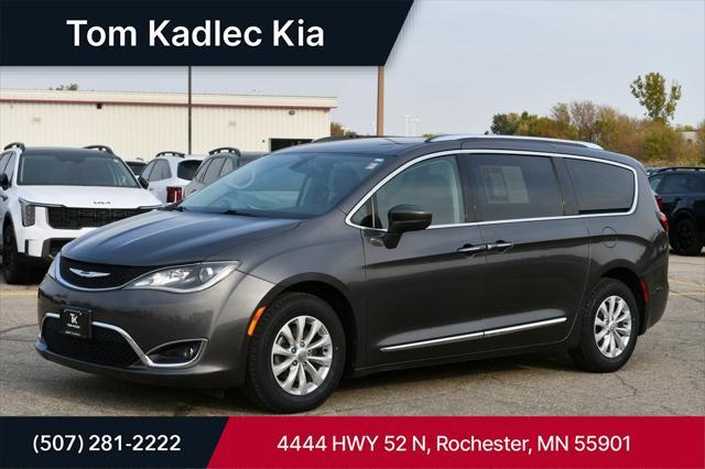 2018 chrysler pacifica touring-l