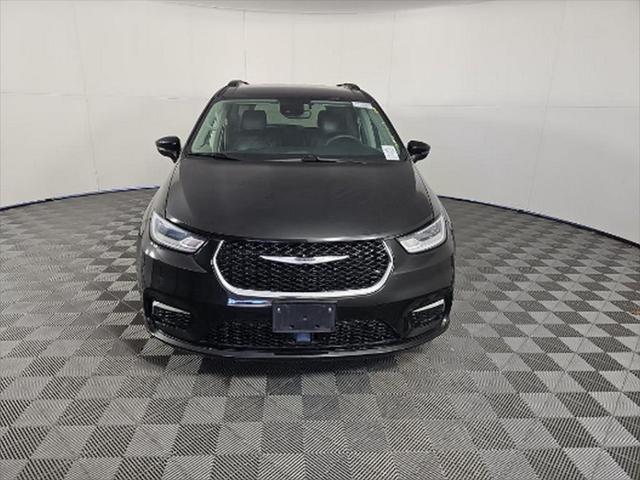 2022 chrysler pacifica touring l