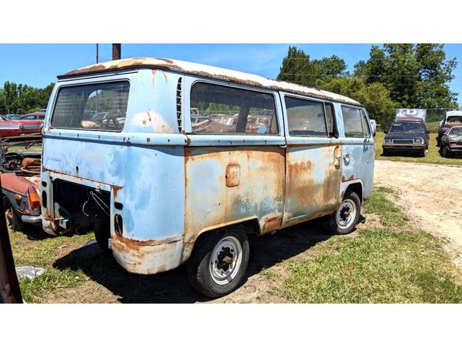 1969 volkswagen bus in gray court, south carolina