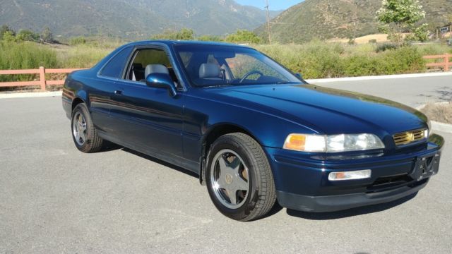 1 owner rustfree california coupe! super nice condition! clean autocheck report!