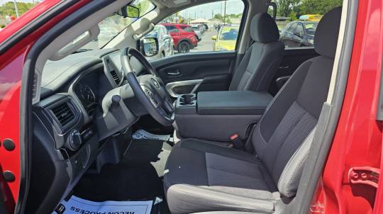 2022 Nissan Titan