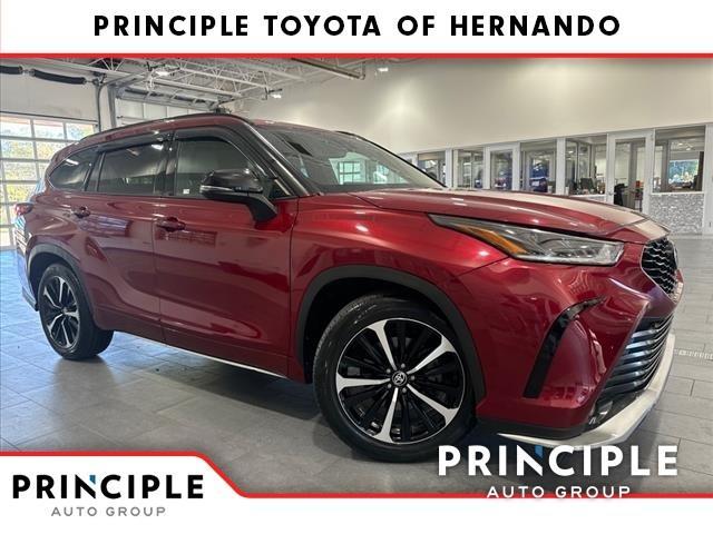 2021 toyota highlander xse