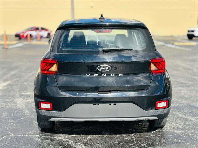 2021 hyundai venue se