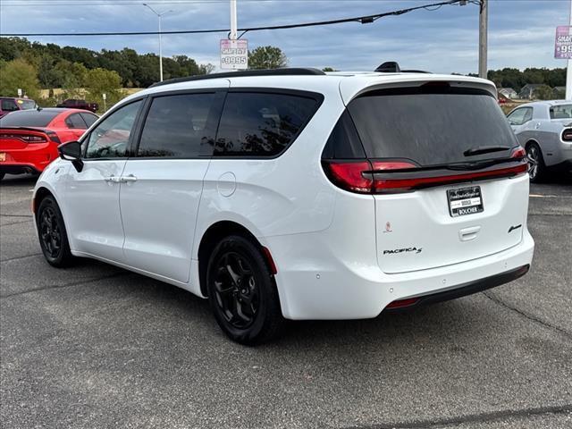 2024 chrysler pacifica hybrid premium s appearance pkg