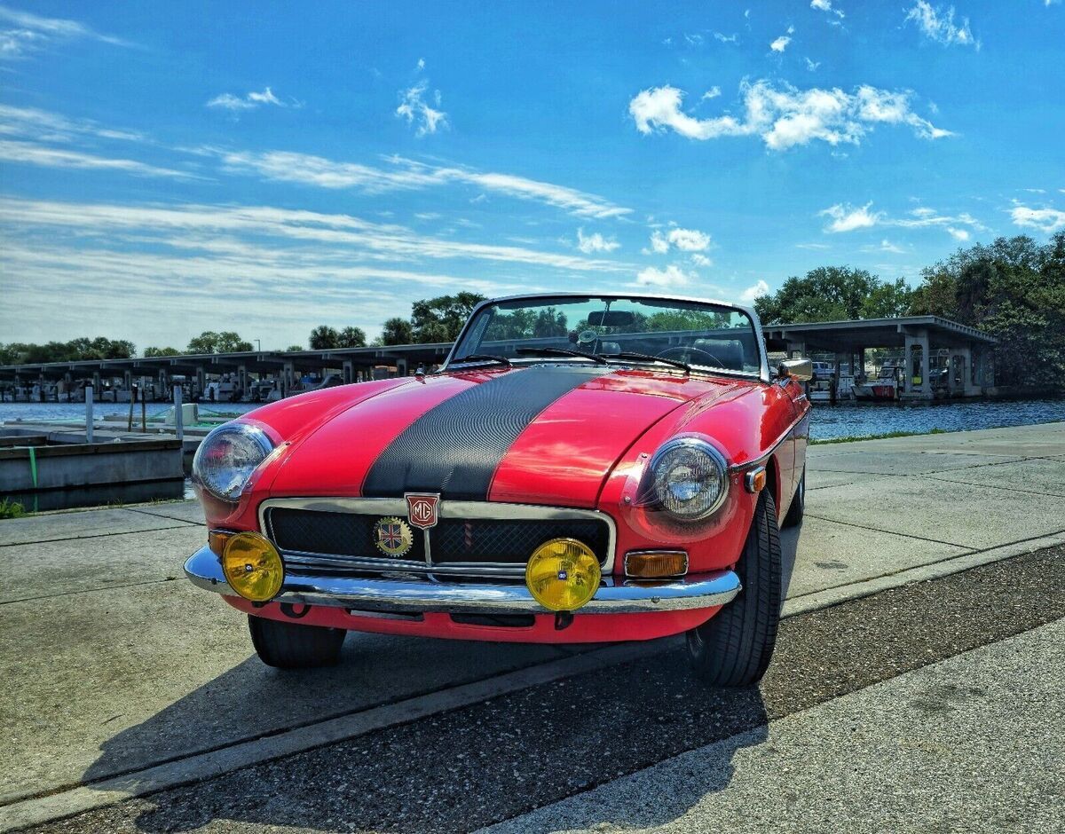 1974 mg b convertible red chrome bumper