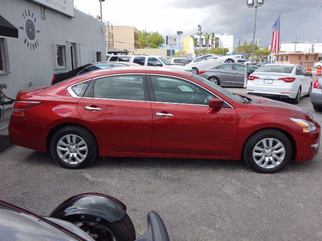 2014 nissan altima 2.5 s