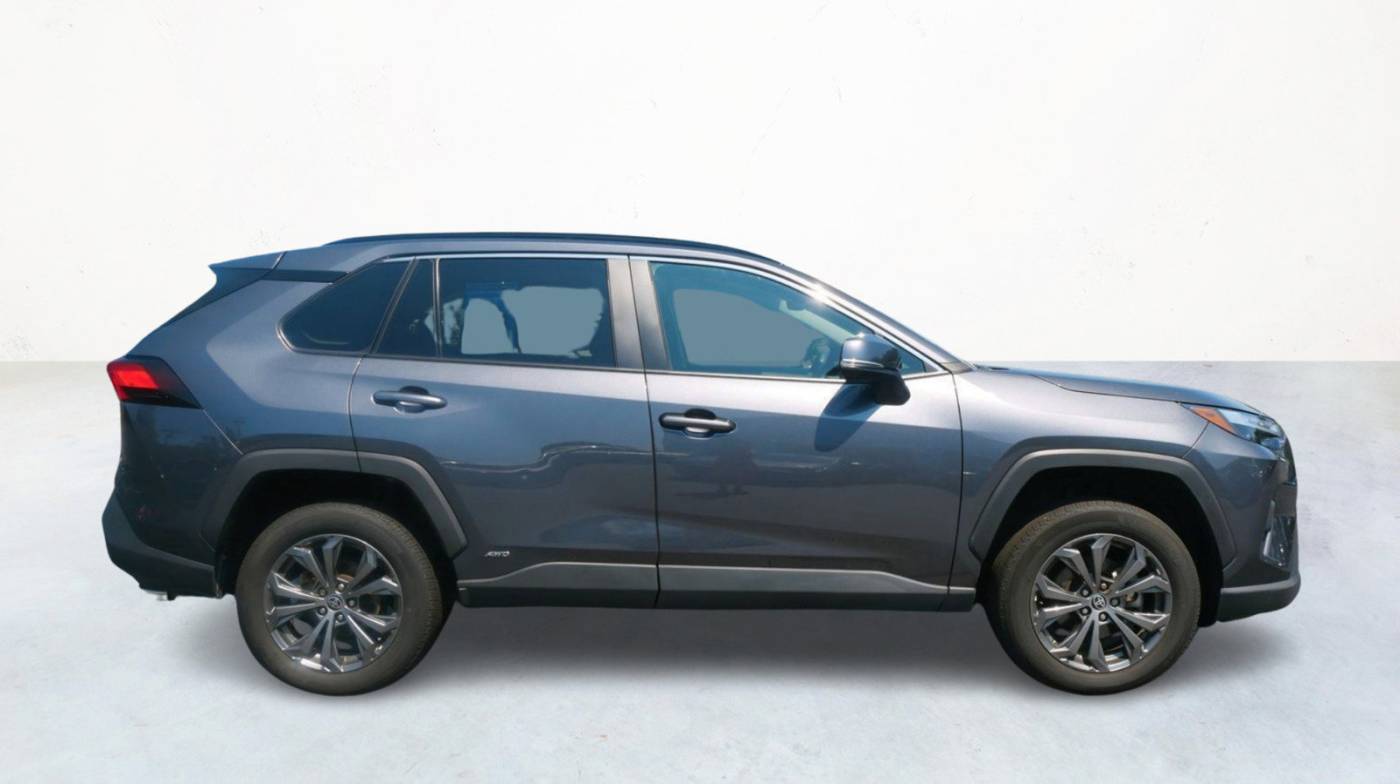 2022 toyota rav4 hybrid xle premium