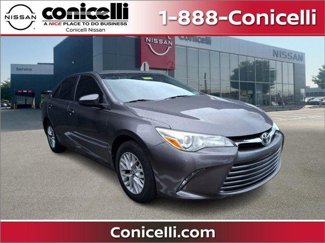 2016 toyota camry se