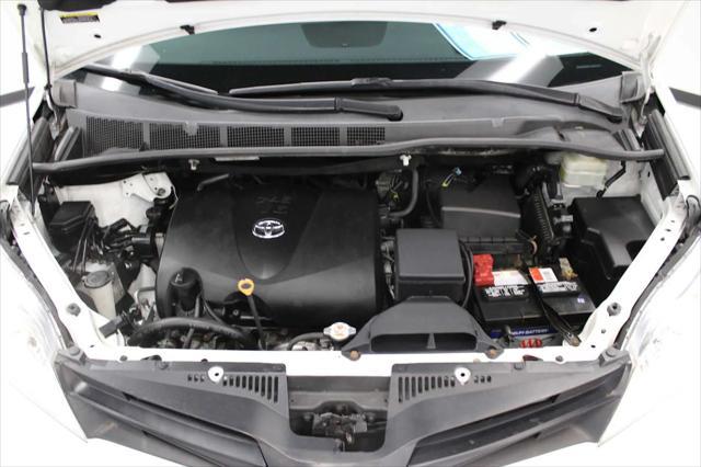 2019 toyota sienna l