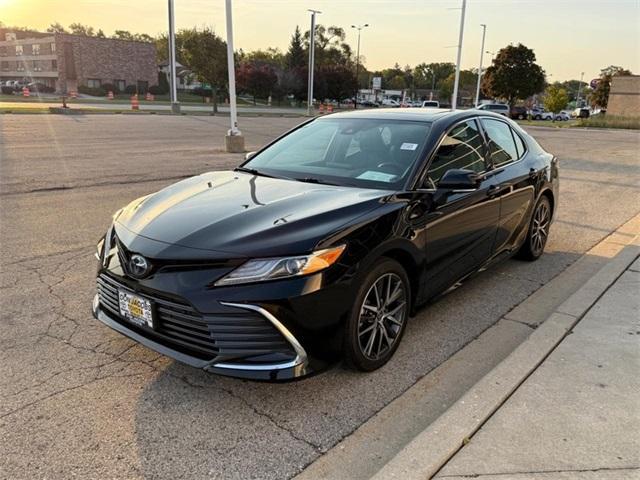 2023 toyota camry hybrid xle