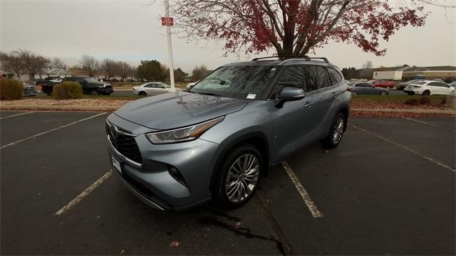 2021 toyota highlander platinum