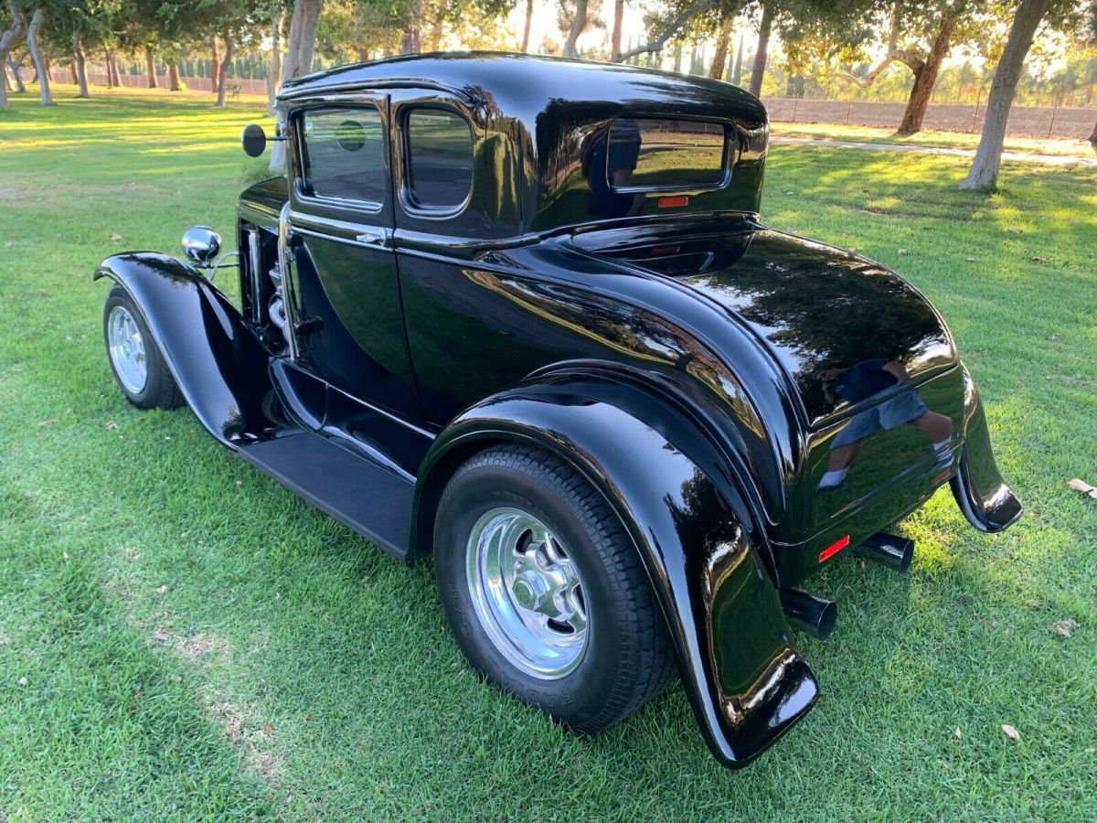 1930 ford 5 window chopped hot rod steel body coupe