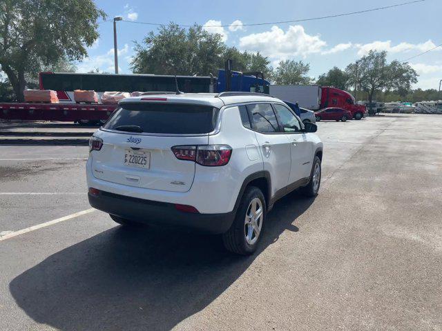 2023 jeep compass latitude
