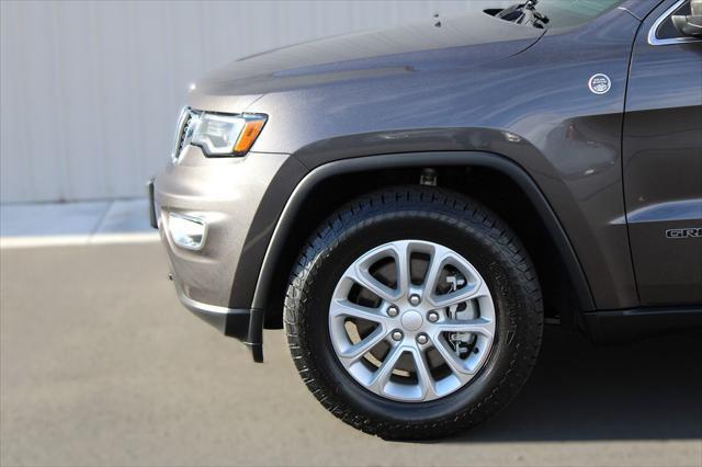 2021 jeep grand cherokee laredo