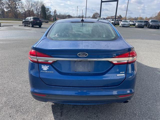 2017 ford fusion se