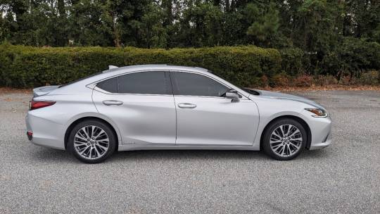 2019 Lexus ES