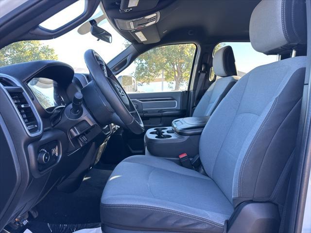 2022 ram 3500 big horn crew cab 4x4 8' box
