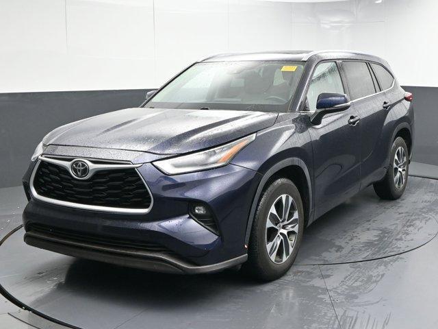 2021 toyota highlander xle