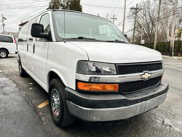 2011 chevrolet express 3500 ls