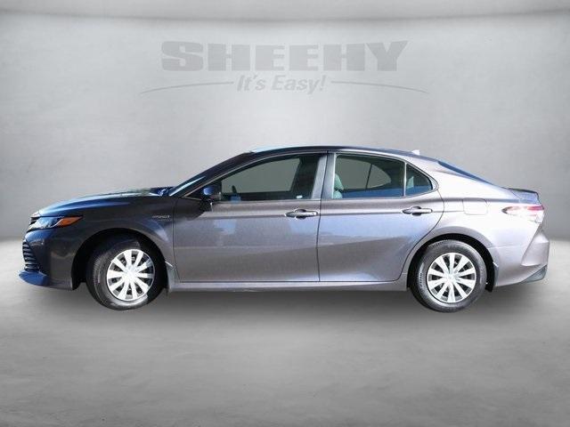 2020 toyota camry hybrid le