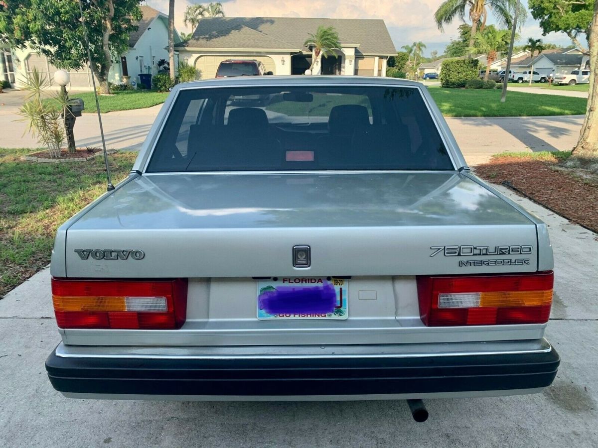 1990 volvo 760 gle 2.3 (b230) 4 cylinder intercooled turbo. no reserve