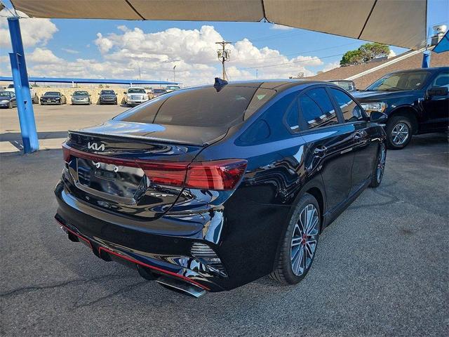 2023 kia forte gt