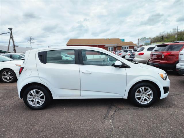 2014 chevrolet sonic lt
