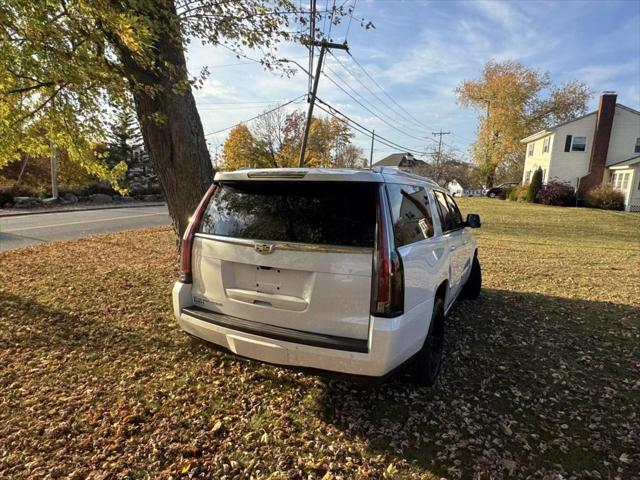 2017 cadillac escalade esv sport