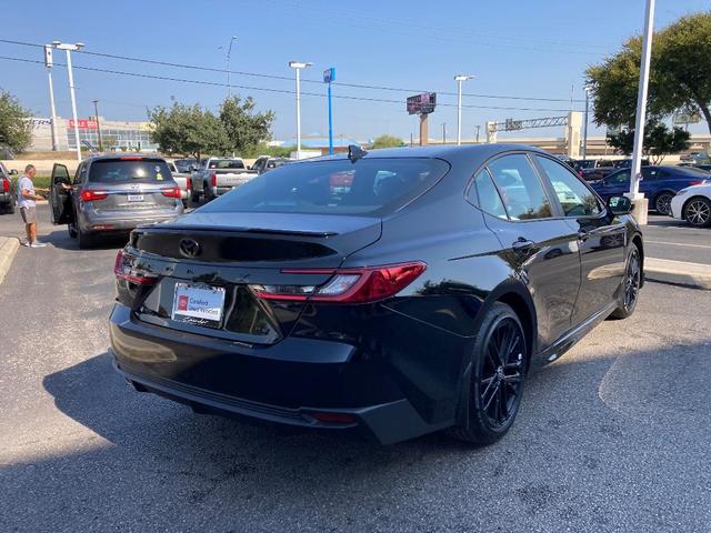 2025 toyota camry se