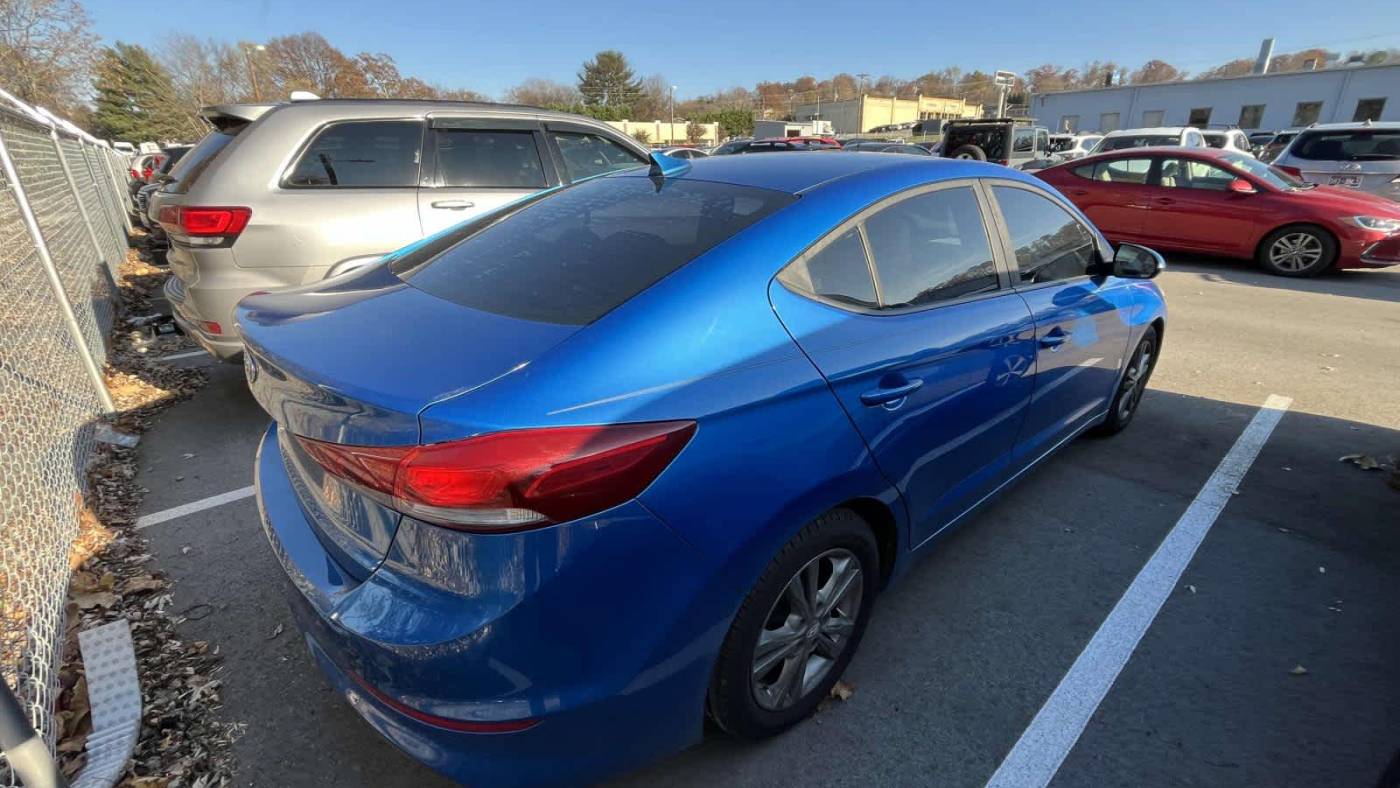 2017 hyundai elantra se